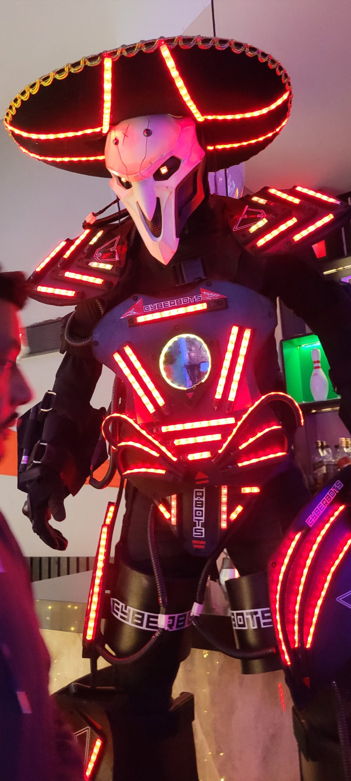 Robô de LED em evento